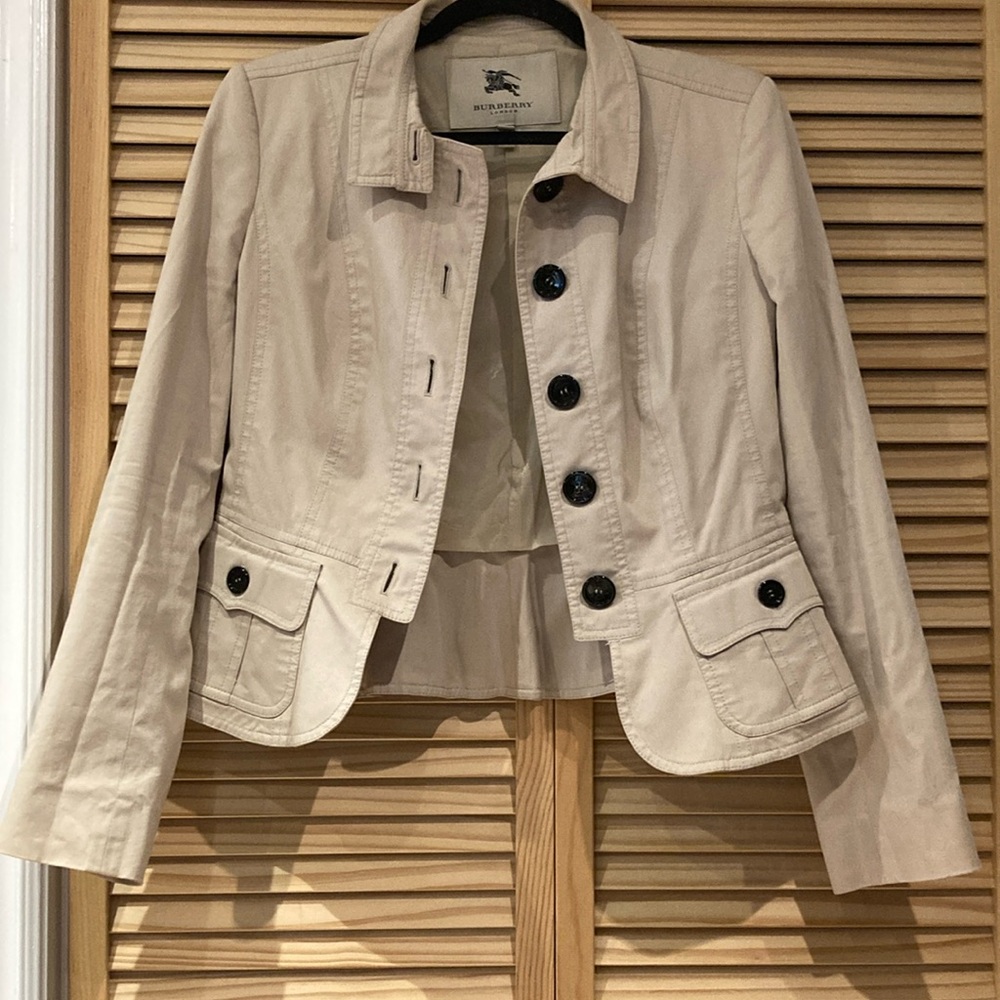 💼 Burberry vintage y2k Women's Beige suit - AS IS